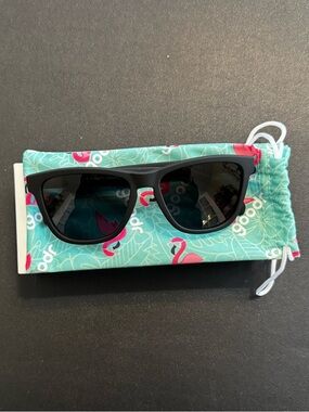 Black Wayfarer-Style Sunglasses (goodr A Unicorns Calamity in Black)